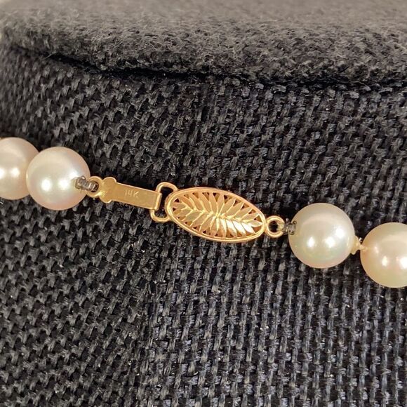 14k Vintage Faux Pearls on String Necklace - Picture 5 of 7